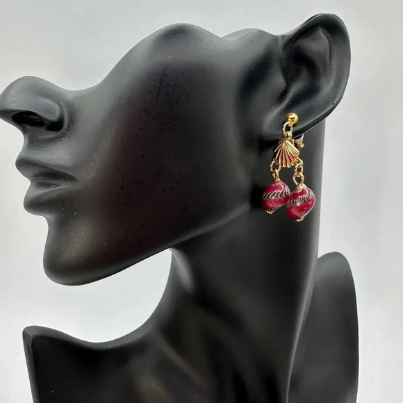Hand Painted Small Shell Earrings in Burgundy and Gold Tone French Wire… - Picture 2 of 10